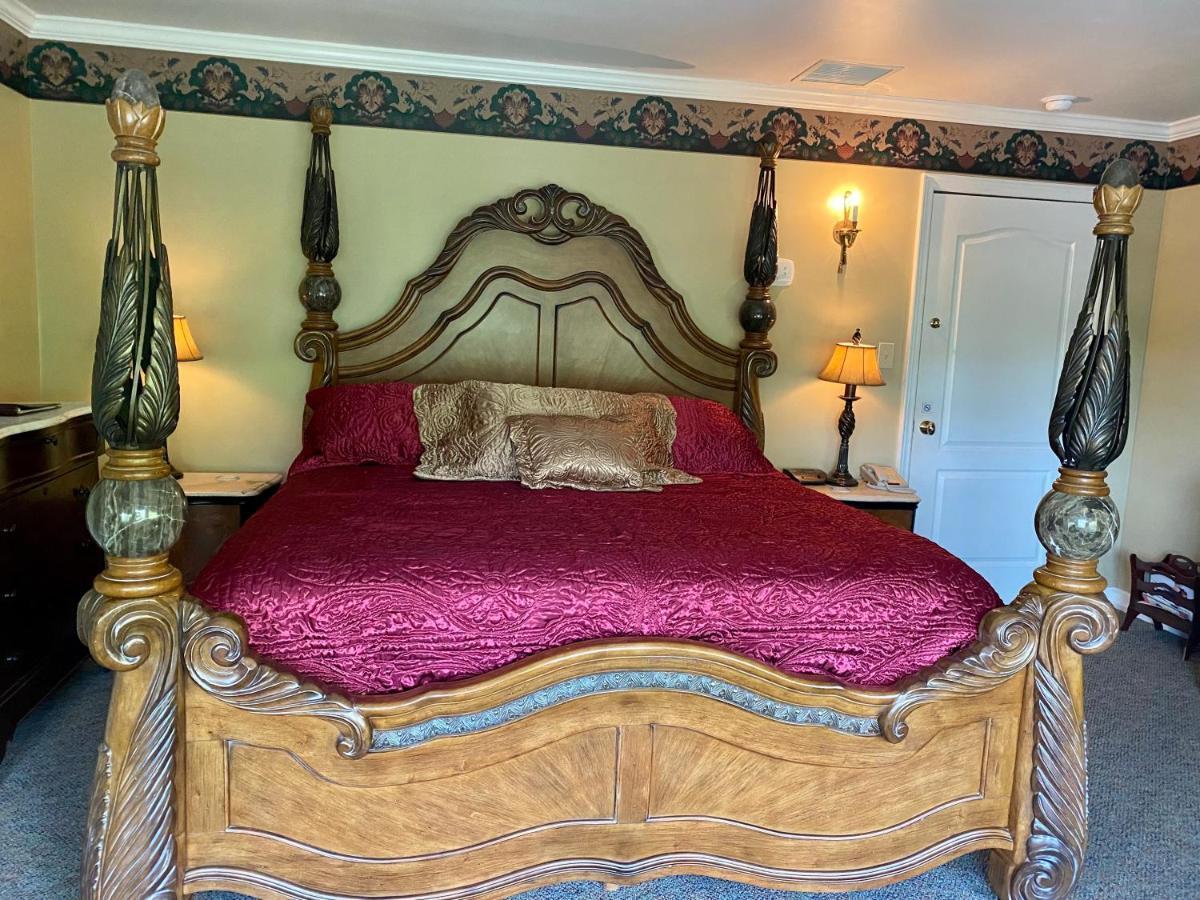 The Cypress Inn Конуей Екстериор снимка