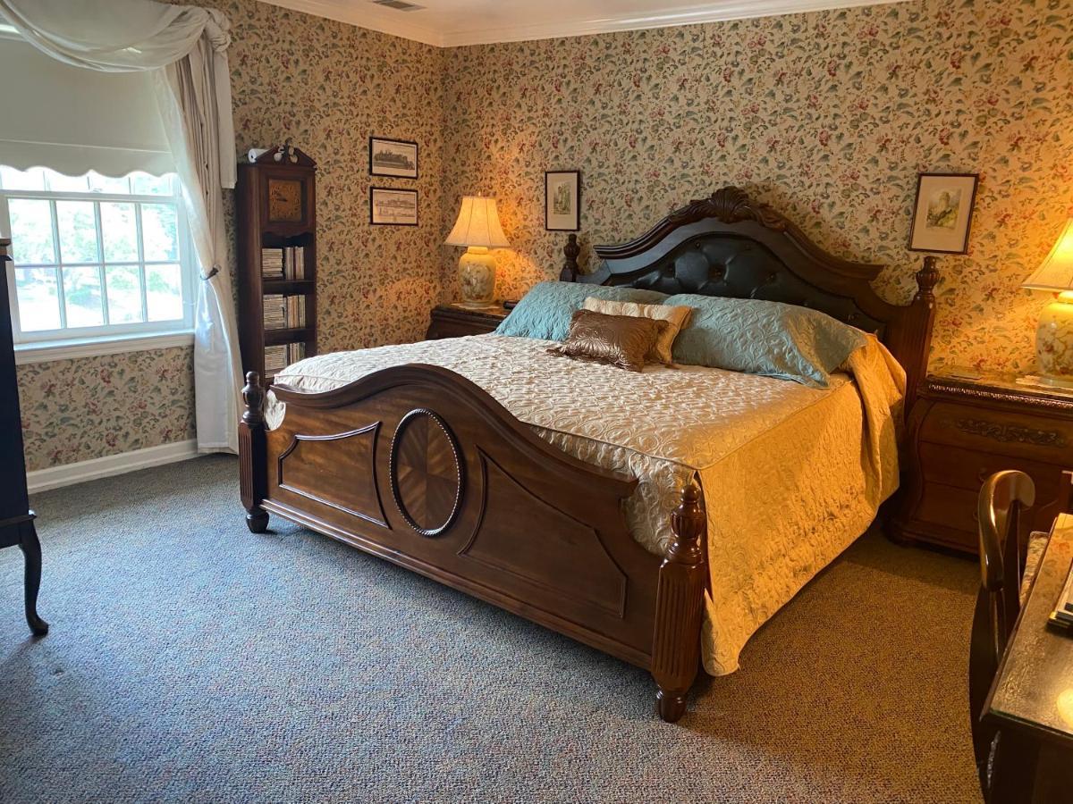 The Cypress Inn Конуей Екстериор снимка