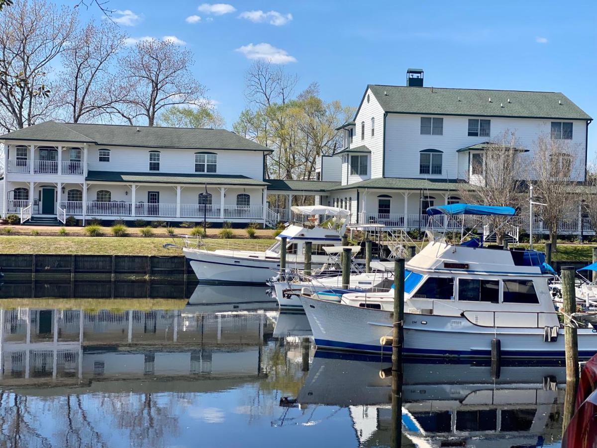 The Cypress Inn Конуей Екстериор снимка